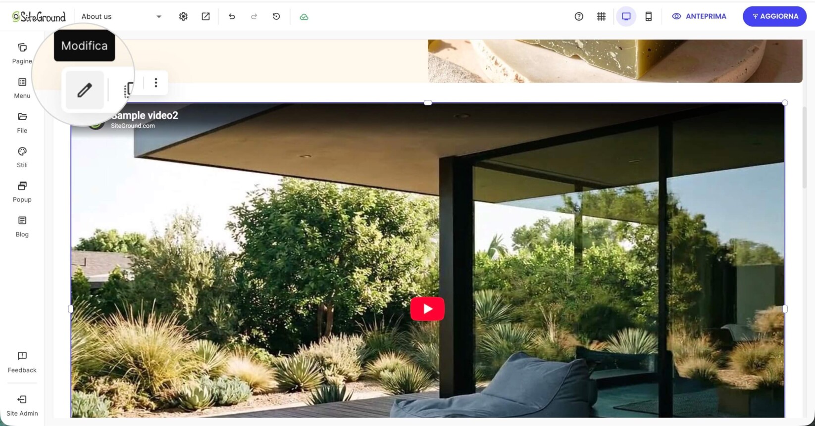 Componente video posizionato su una pagina in Website Builder con la barra degli strumenti di modifica mobile visualizzata sopra l'elemento selezionato
