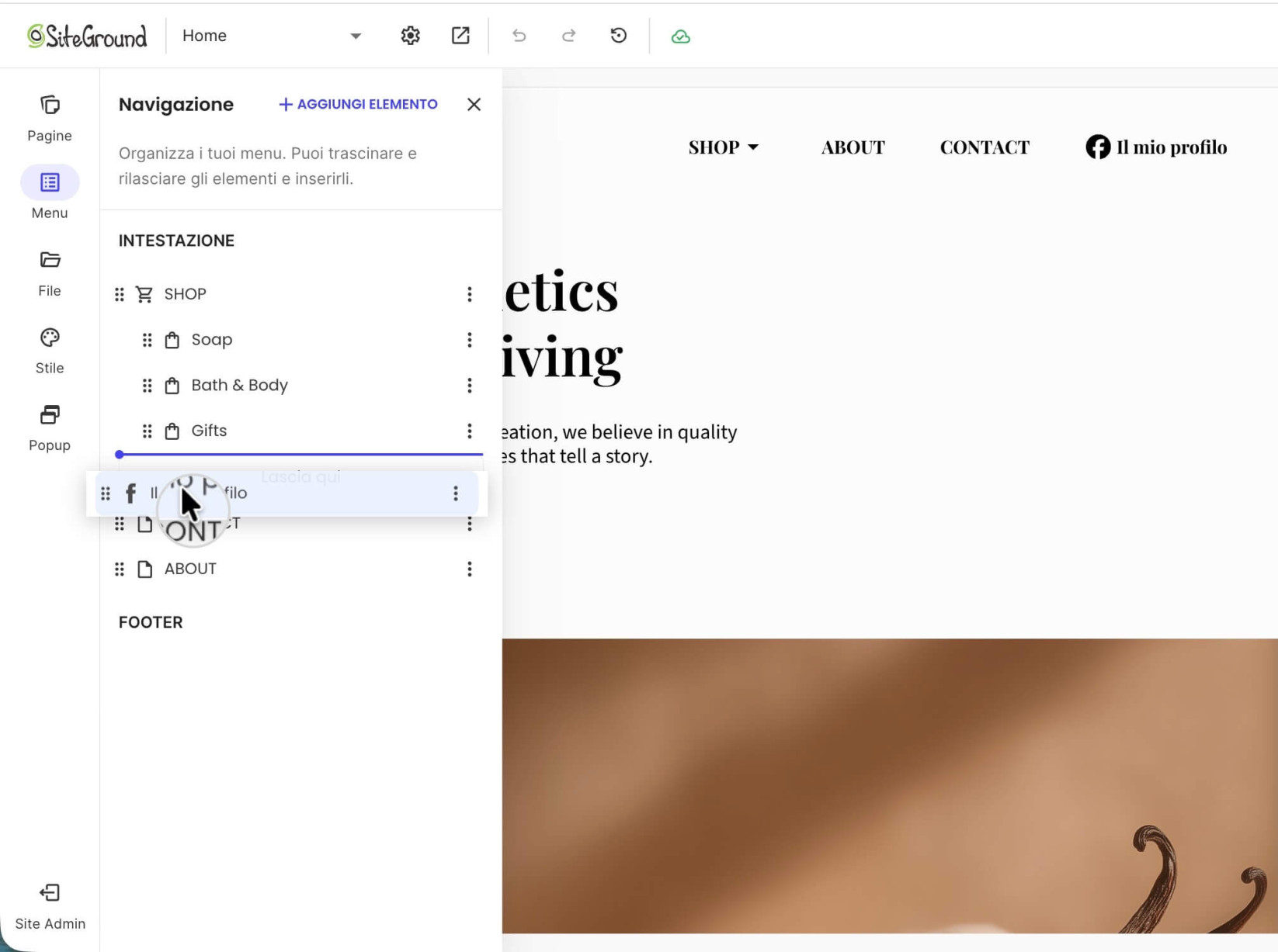 Impostazioni di navigazione in Website Builder in cui è possibile trascinare e rilasciare un link al profilo social per cambiarne la posizione