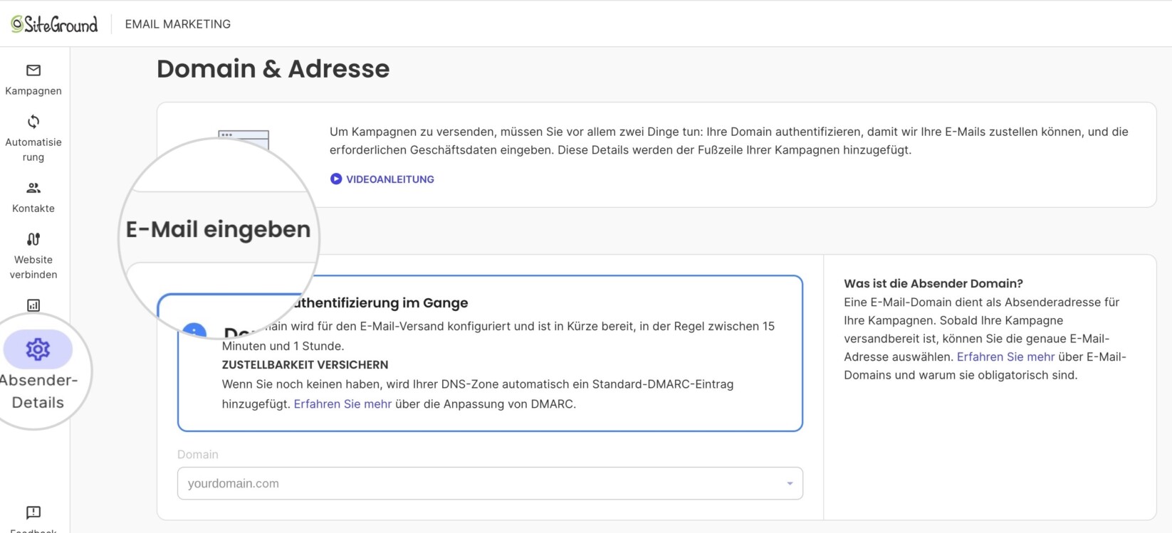 Absender-Details in SiteGround Email Marketing mit dem Hinweis „Domain-Authentifizierung im Gange“ für yourdomain.com und dem automatisch hinzugefügten DMARC-Eintrag