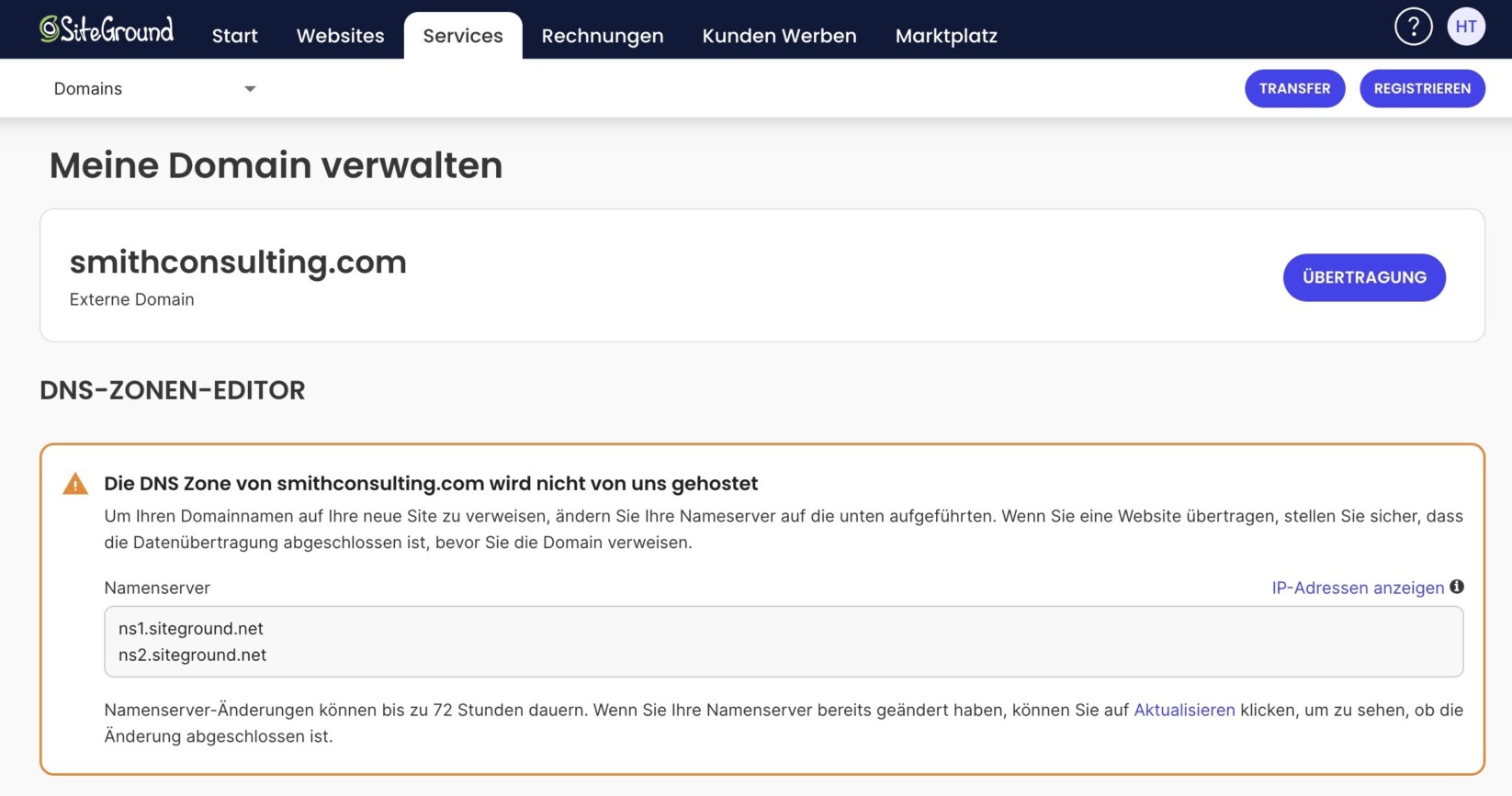 Warnung im SiteGround Kundenbereich, dass die DNS-Zone von smithconsulting.com nicht bei SiteGround gehostet wird, mit den Nameservern ns1.siteground.net und ns2.siteground.net
