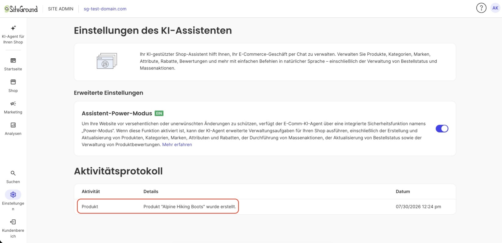 Seite „Einstellungen des KI-Assistenten" im SiteGround Site Admin mit eingeschaltetem Assistent-Power-Modus und einem Aktivitätsprotokoll, das einen hervorgehobenen Eintrag zeigt: Produkt — Produkt „Alpine Hiking Boots" wurde erstellt, mit Datum 07/30/2026 12:24 pm.