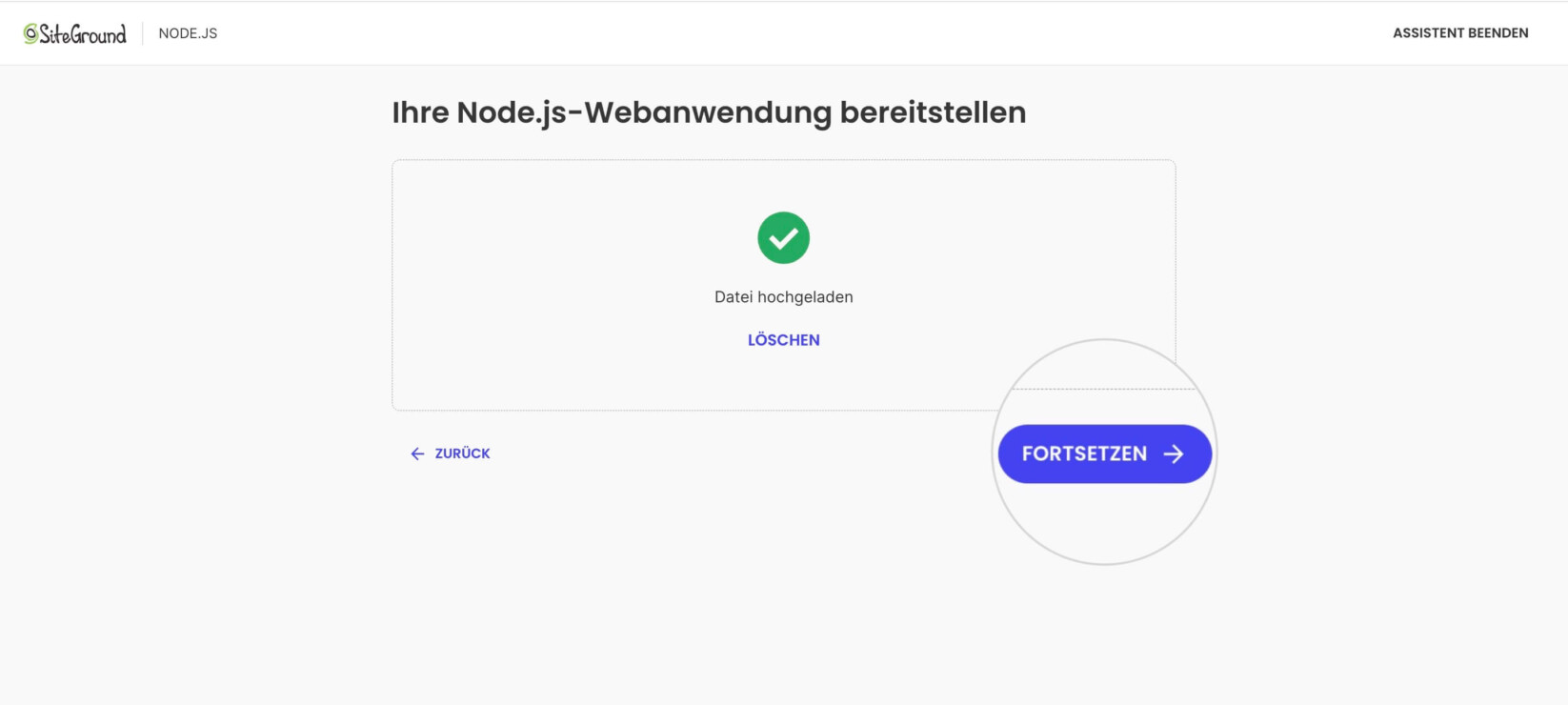 Eine Seite des Einrichtungsassistenten für ein neues Node.js-Projekt, nachdem ein manuelles Archiv hochgeladen wurde. Der Weiter-Button ist hervorgehoben