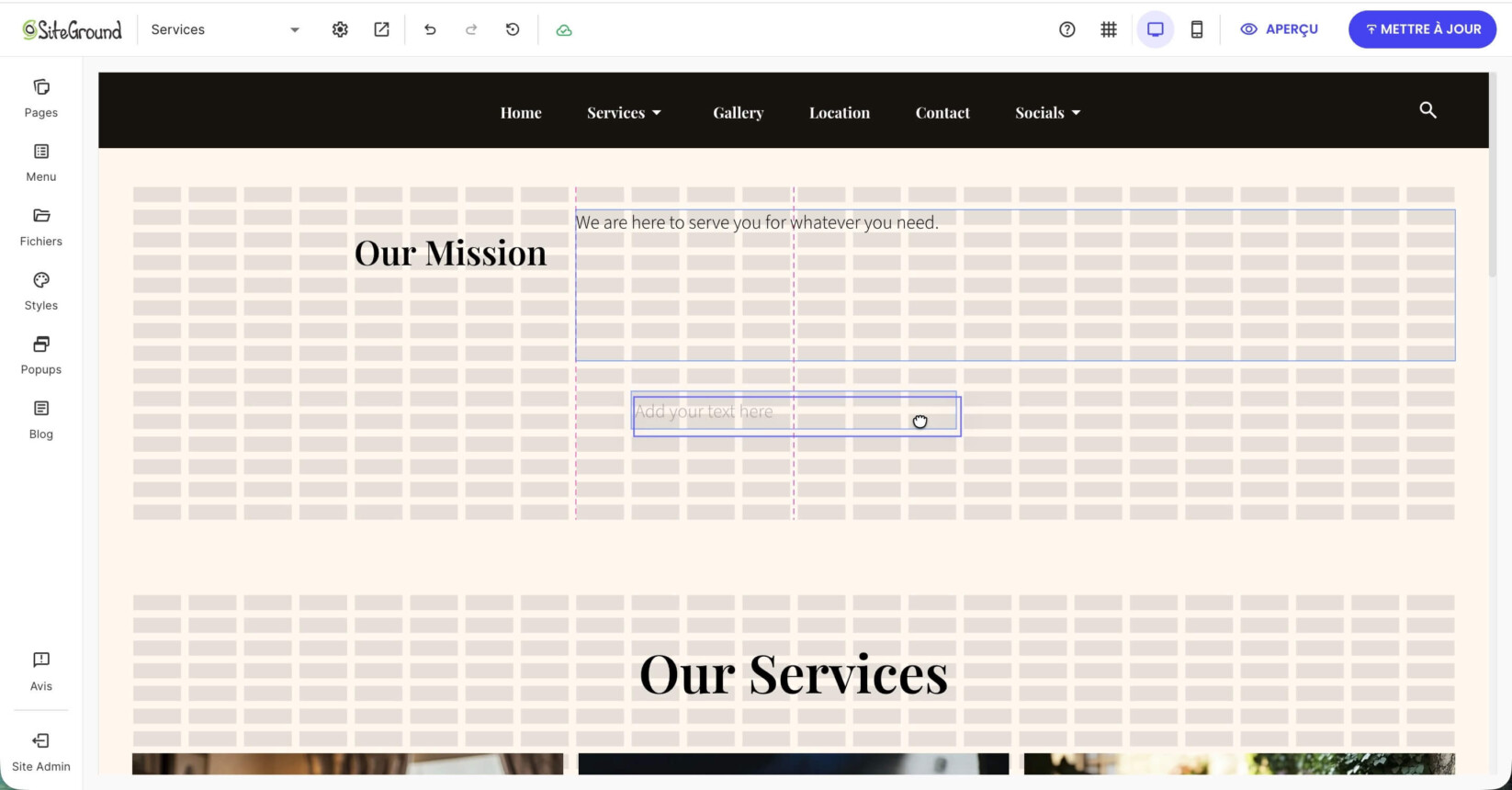 Sélection d'un nouvel élément de zone de texte pour ajouter du contenu personnalisé à la section Services.