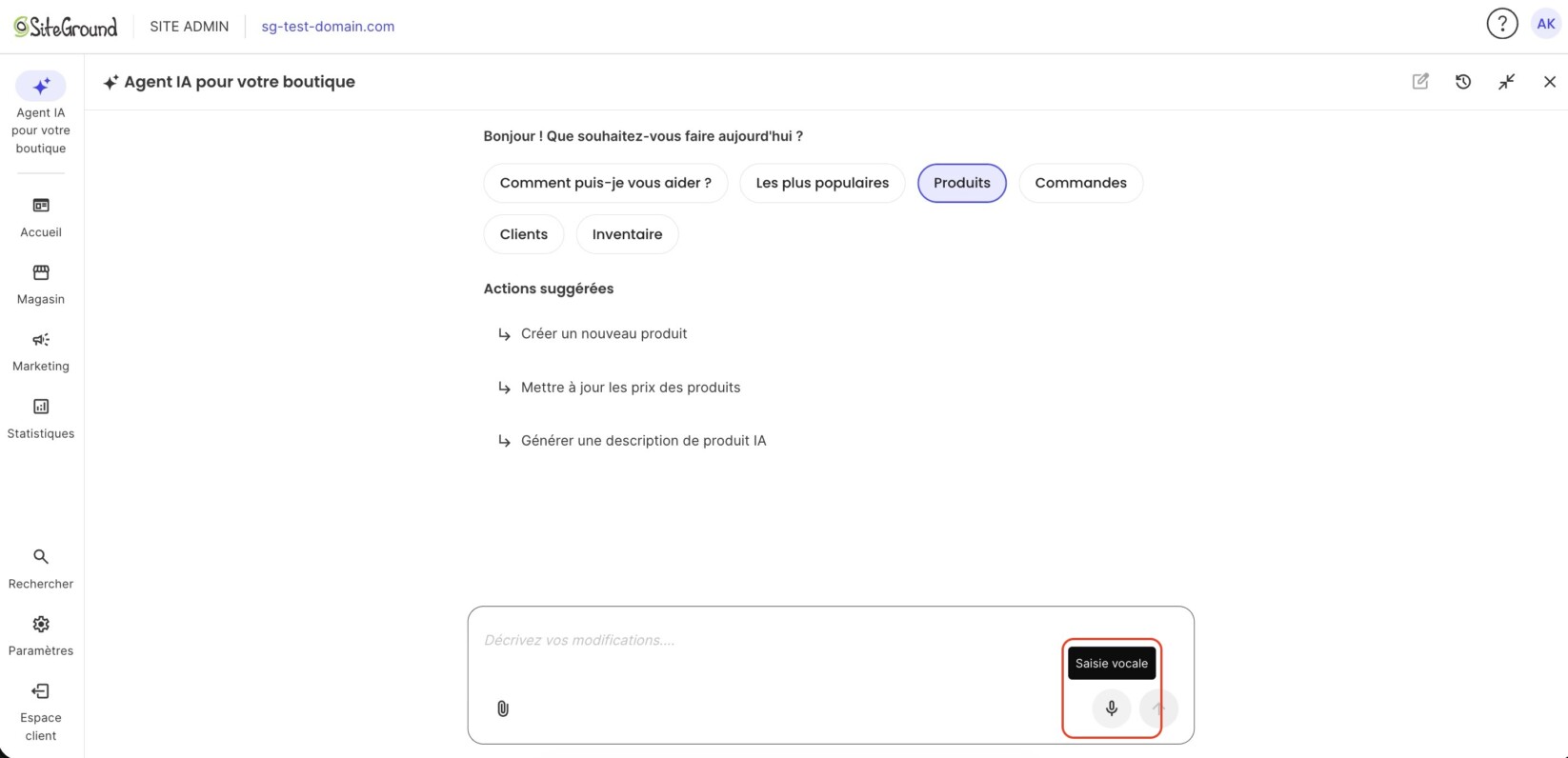 Agent IA pour votre boutique de SiteGround en vue plein écran avec le thème « Produits » sélectionné et les Actions suggérées ; le bouton « Saisie vocale » (microphone) du champ de message est surligné.