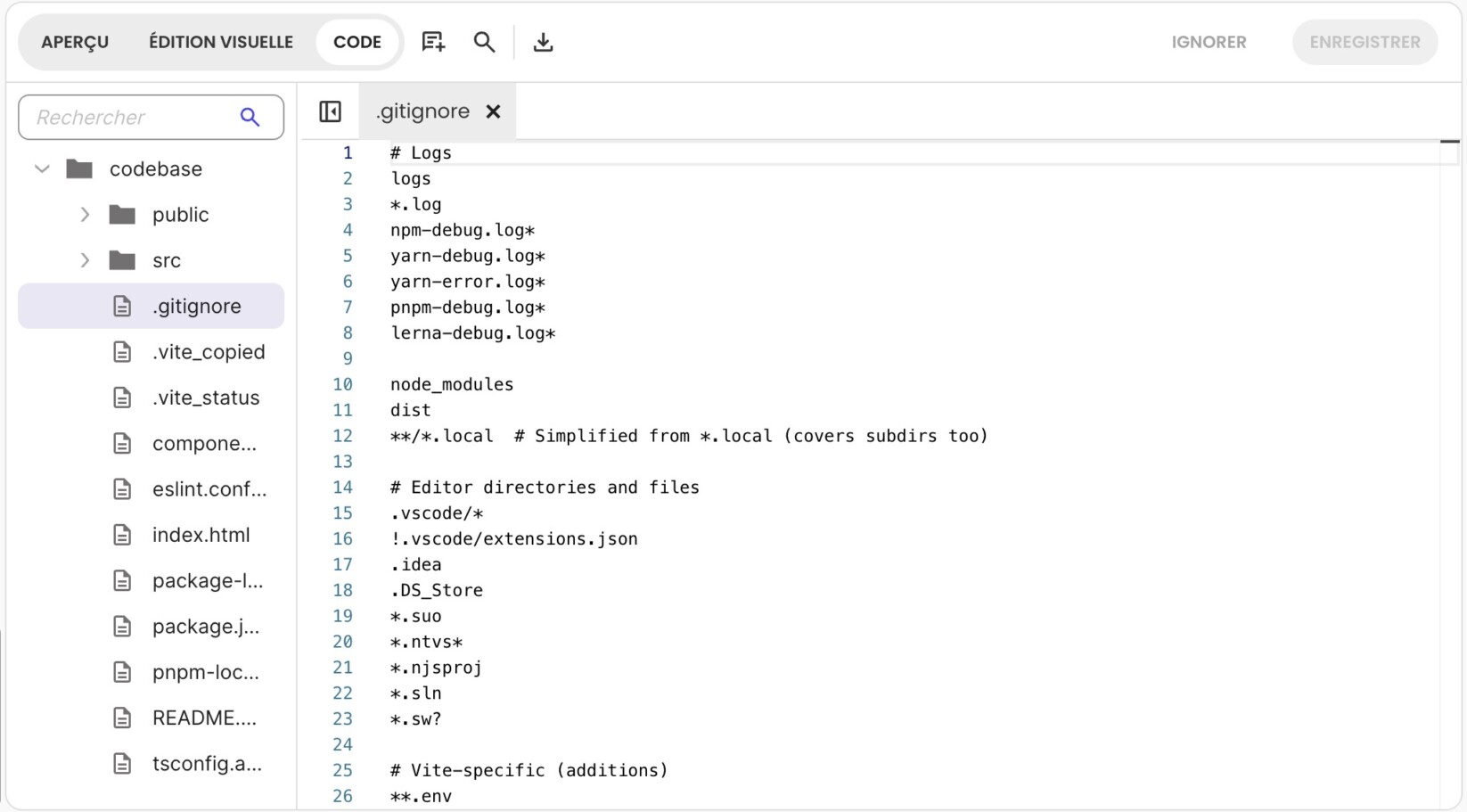 Coderick AI (créateur de site web par IA) en vue Code, affichant la barre supérieure (Aperçu, Édition visuelle, Code sélectionné, ainsi qu'Ignorer et Enregistrer) avec l'arborescence des fichiers et .gitignore ouvert dans l'éditeur.